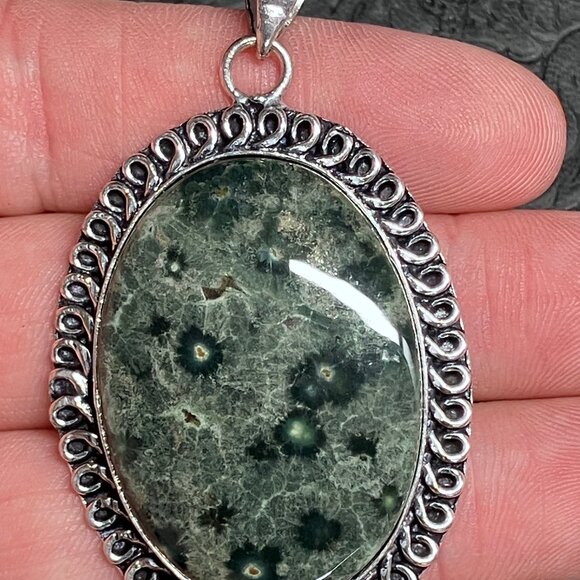 Green Ocean Jasper Pendant Stone Crystal Jewelry - Picture 3 of 6